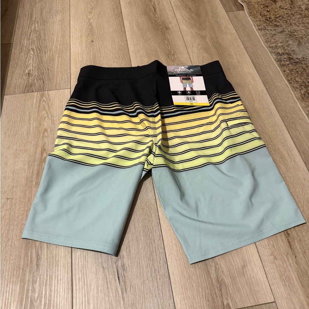 NWT O’Neill Striped Boardshorts